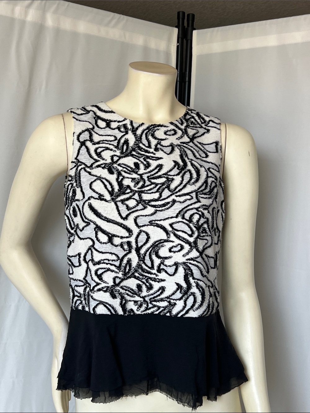 Purotatto Black & White Raw Edge Peplum Top